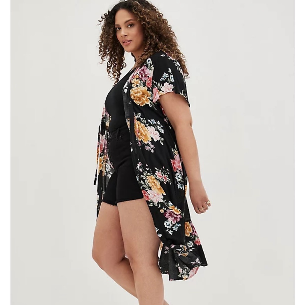 Torrid Black Floral Crepe Tie Waist Kimono Size 1X Plus Size 16997835